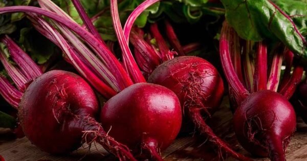 Burokėliai ir jų sultys – kodėl verta juos įtraukti į mitybą?